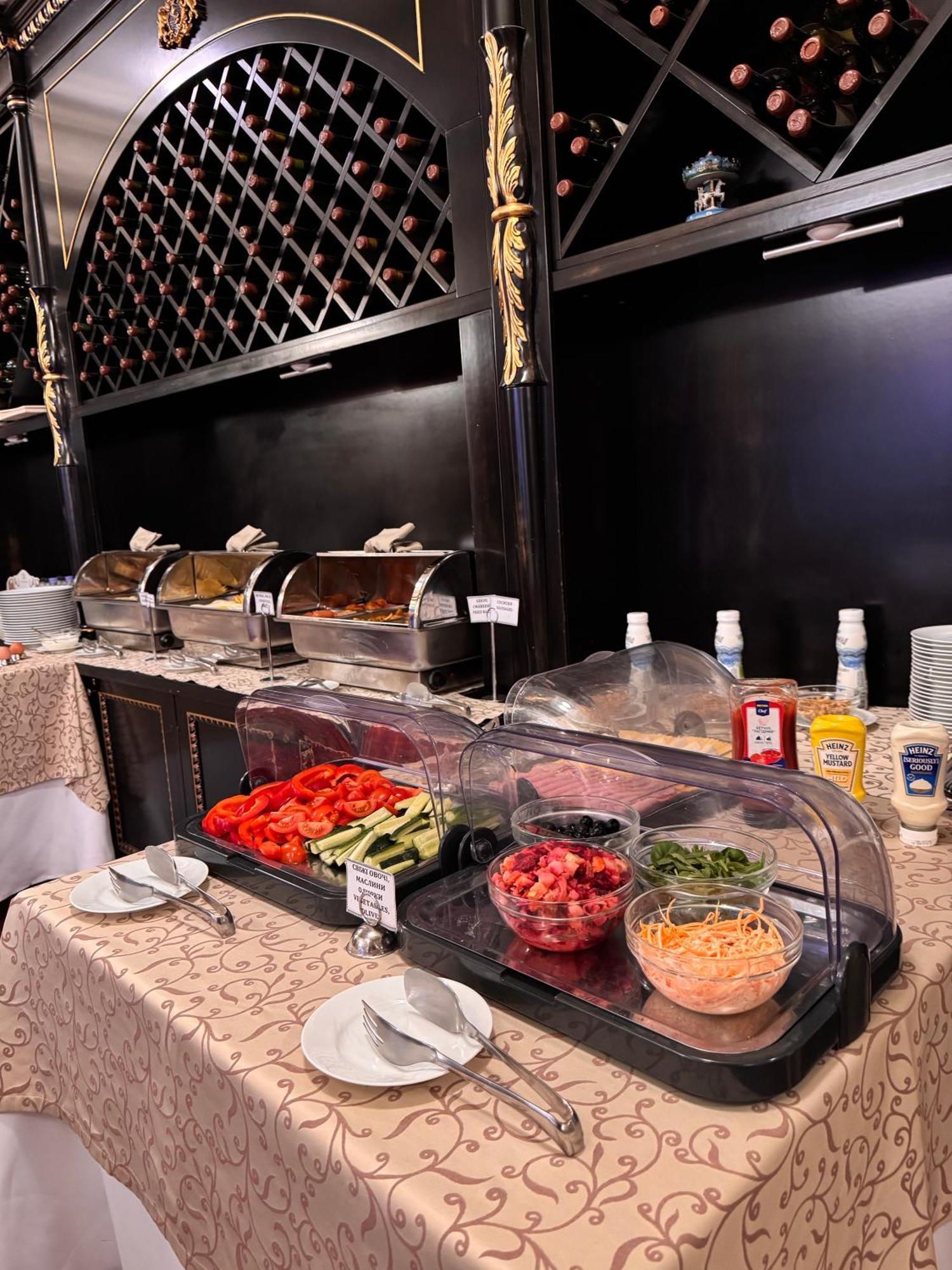Axelhof Boutique Hotel Dnipro Ngoại thất bức ảnh