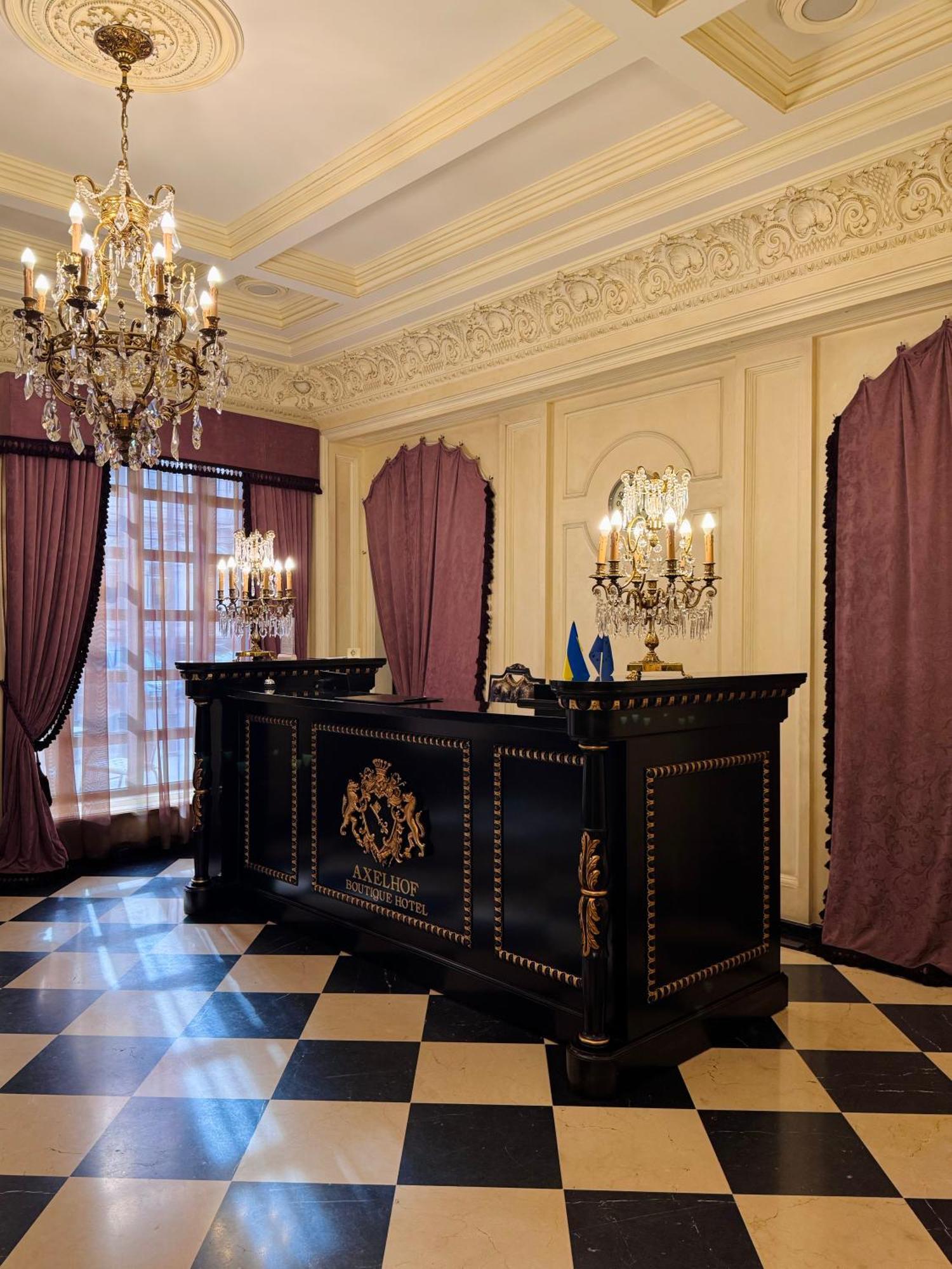 Axelhof Boutique Hotel Dnipro Ngoại thất bức ảnh