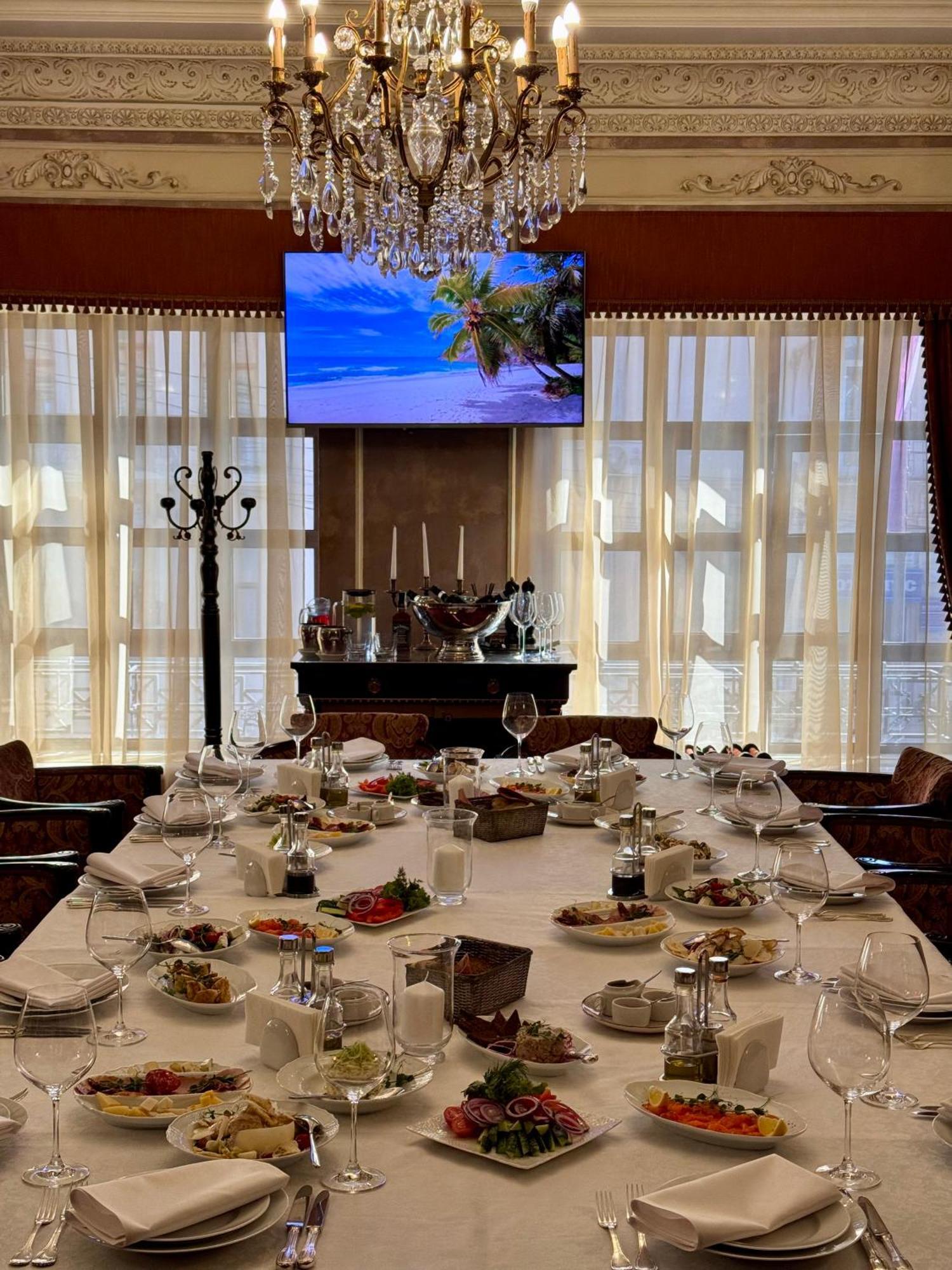 Axelhof Boutique Hotel Dnipro Ngoại thất bức ảnh